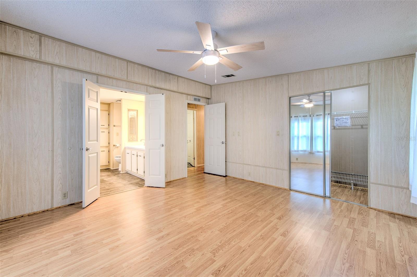 35207 MAKENZIE ST — photo 31