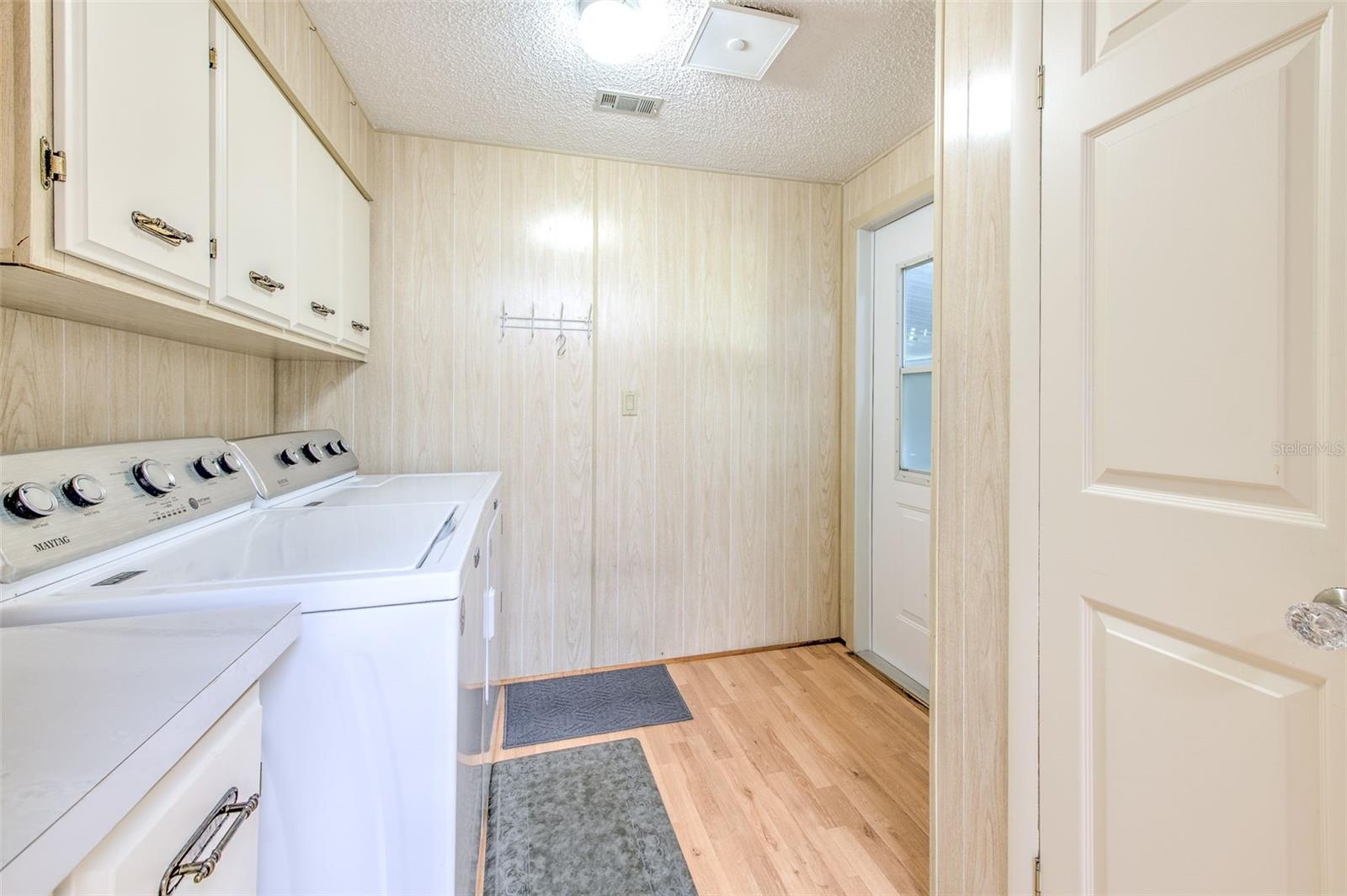 35207 MAKENZIE ST — photo 22