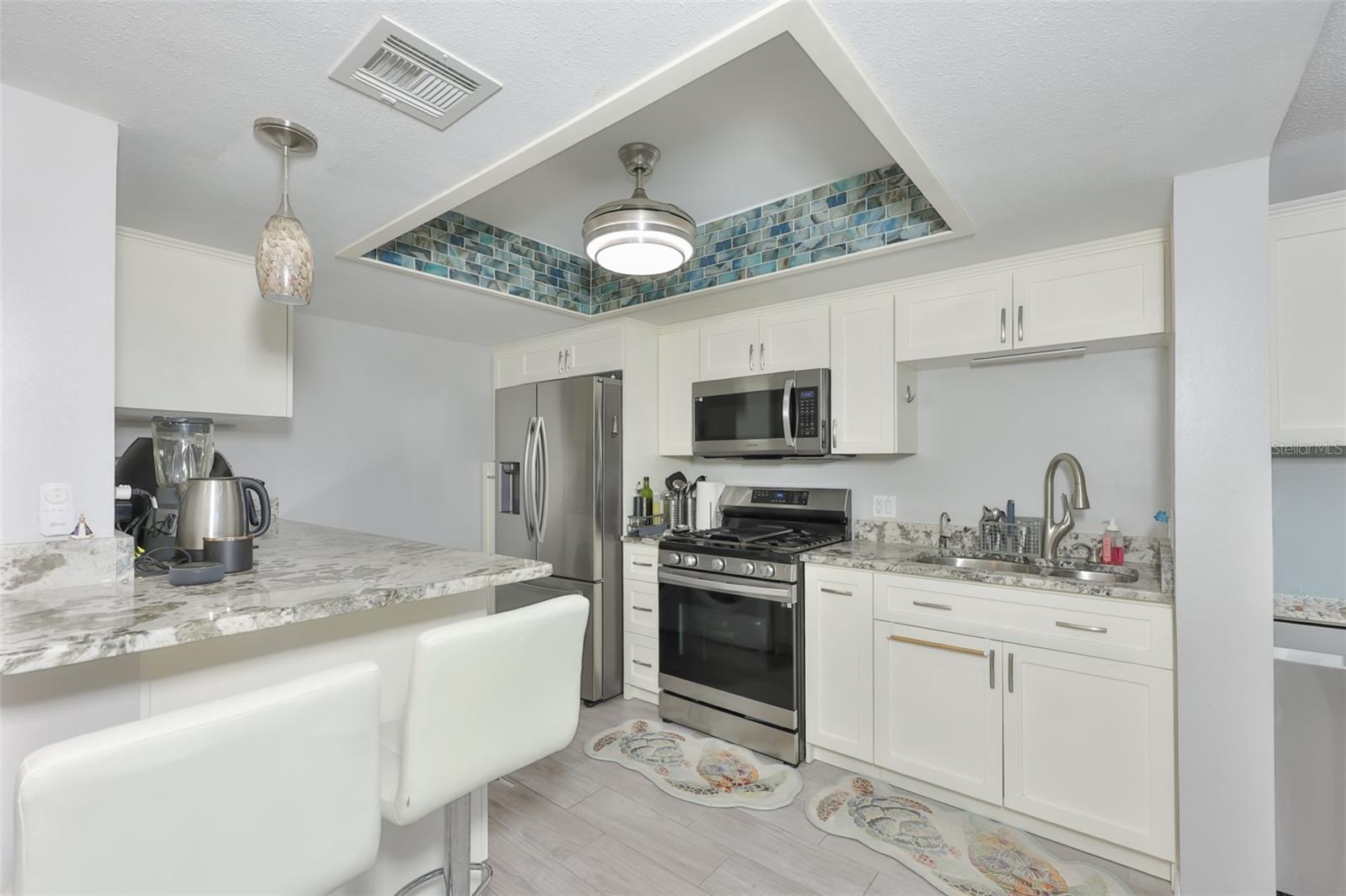 5400 PARK ST N #208 — photo 7
