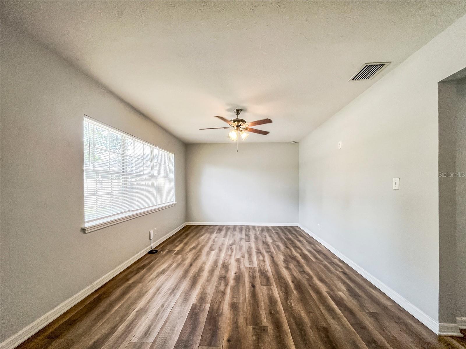 4523 DOLPHIN DR — photo 3