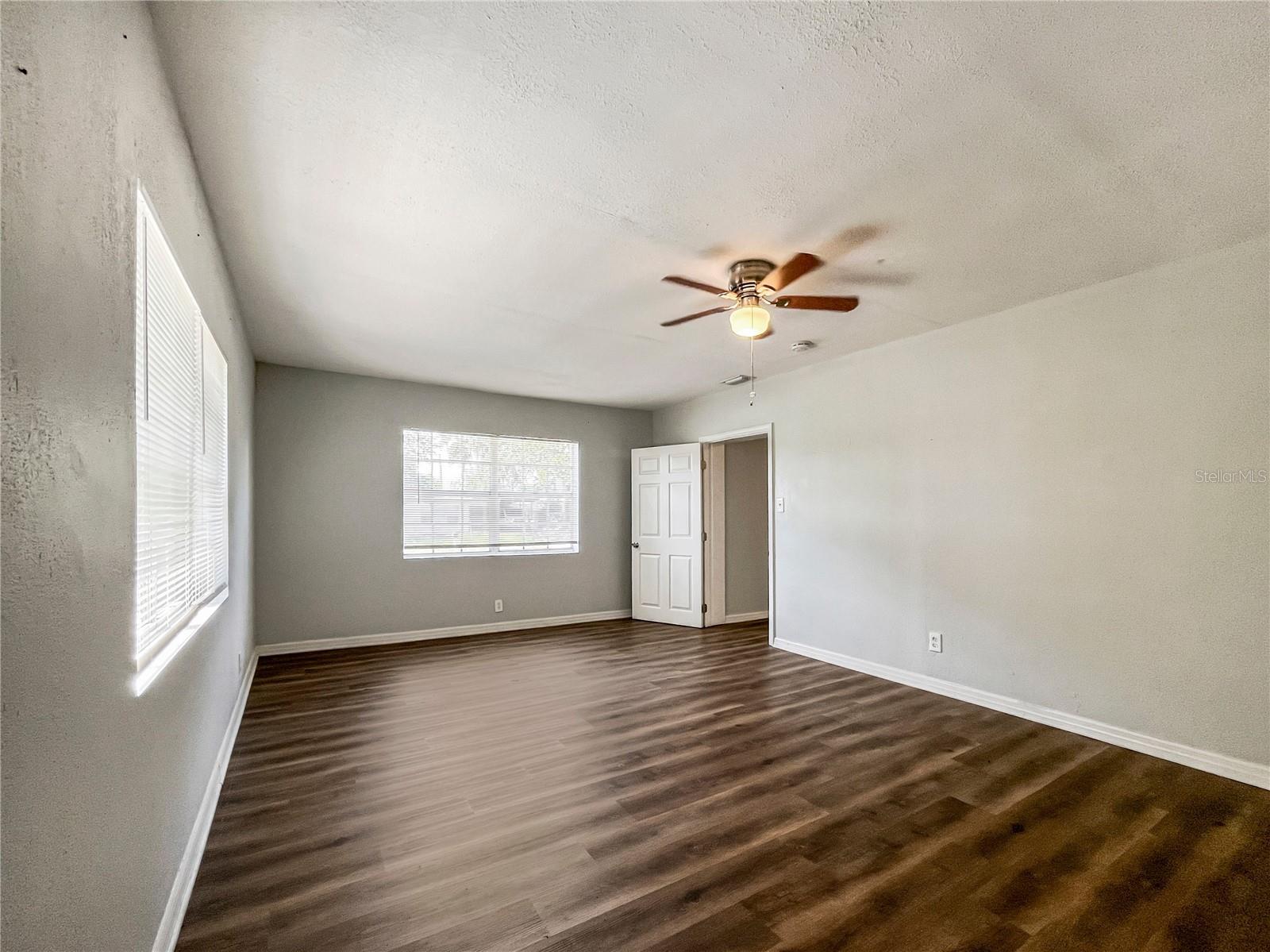 4523 DOLPHIN DR — photo 7