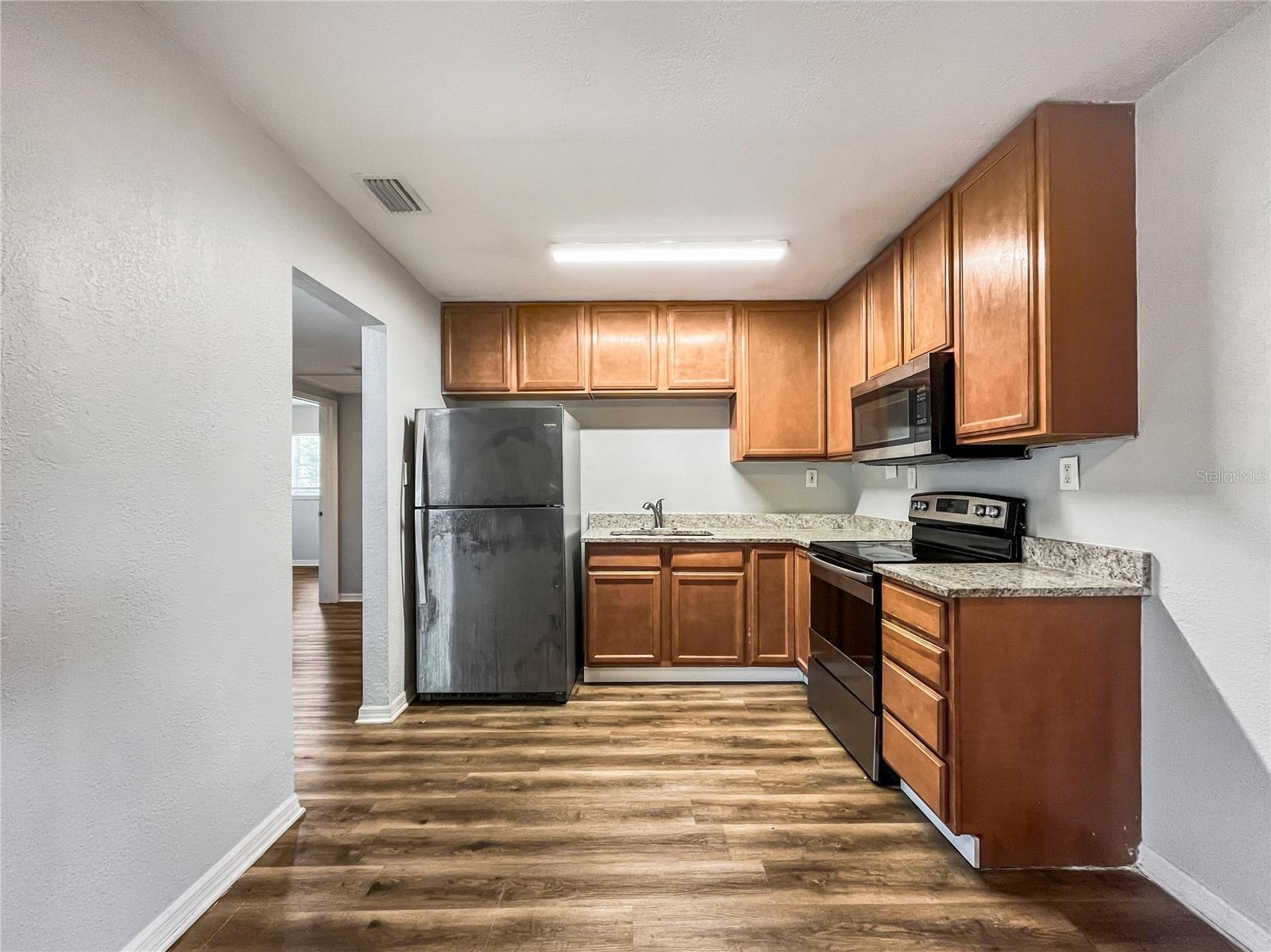 4523 DOLPHIN DR — photo 6