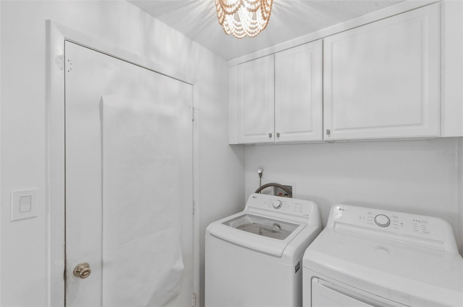 4642 SAINT LAWRENCE DR — photo 11