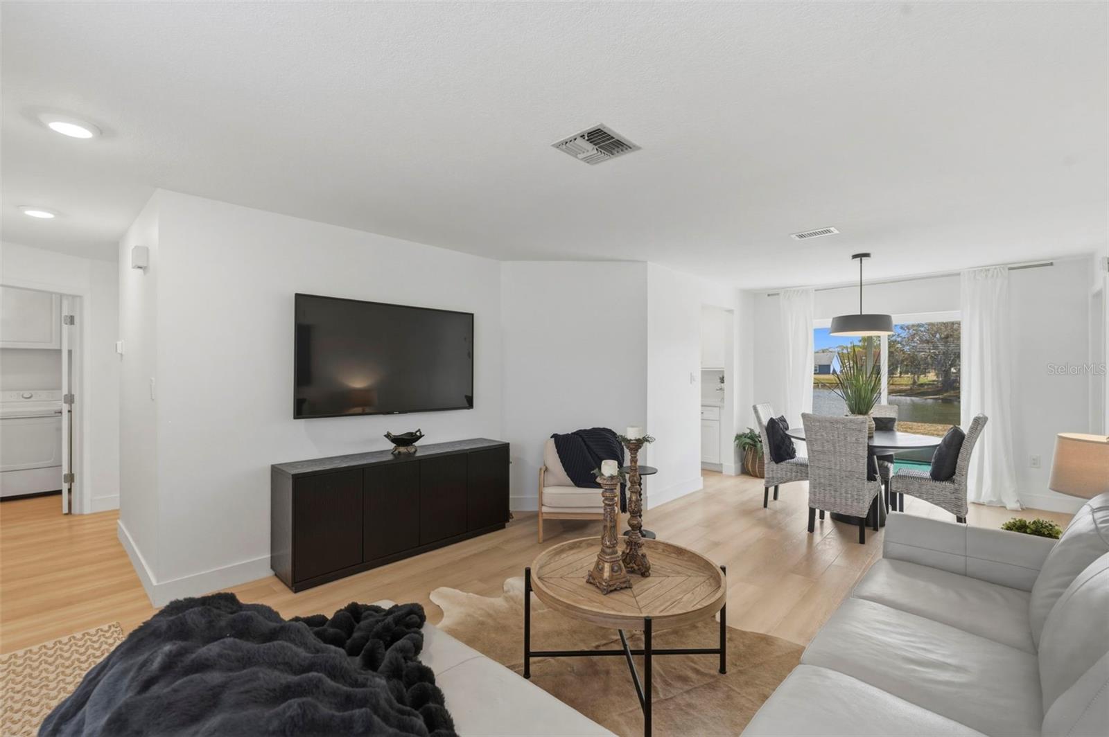 4642 SAINT LAWRENCE DR — photo 6
