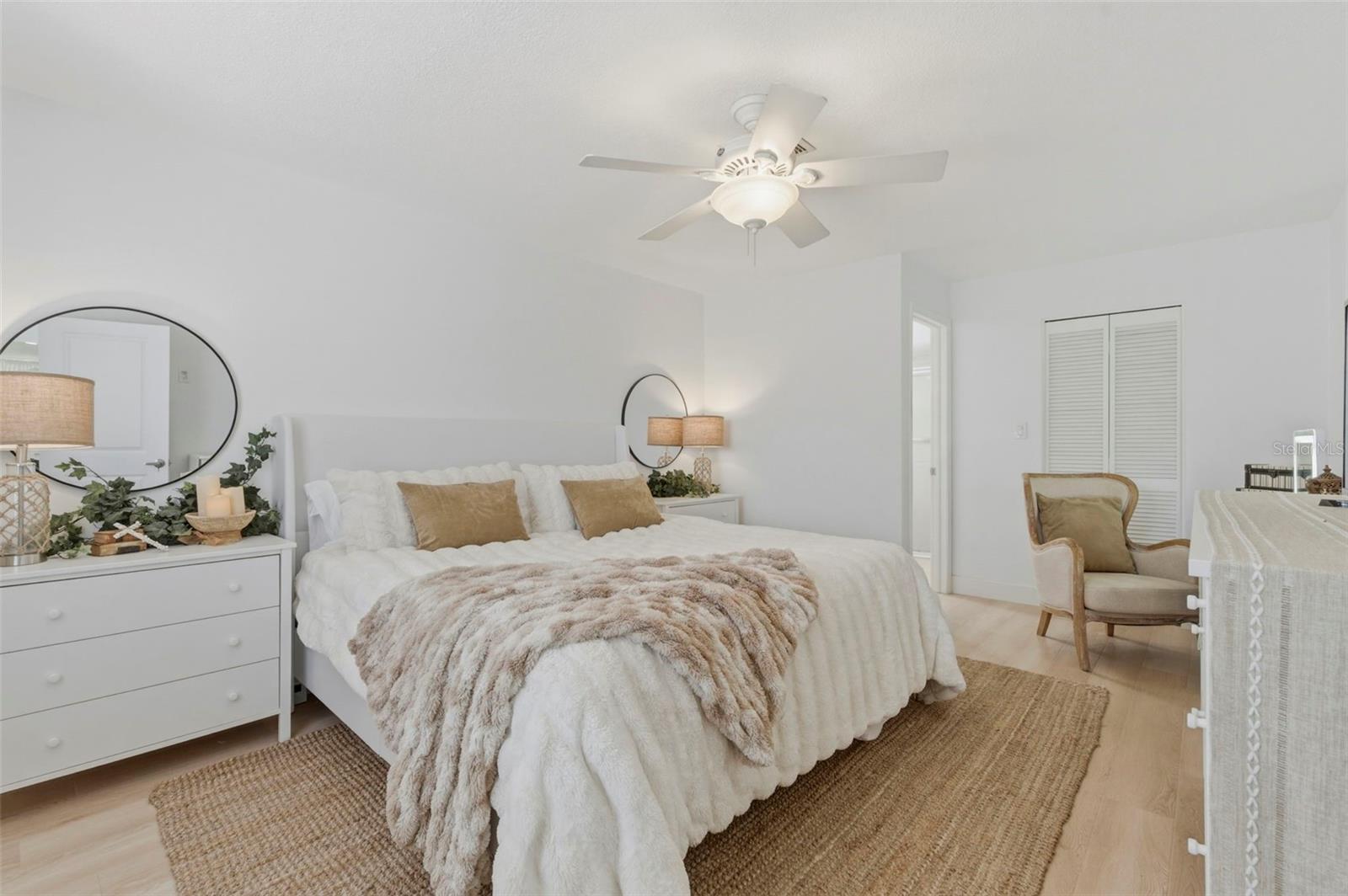 4642 SAINT LAWRENCE DR — photo 14
