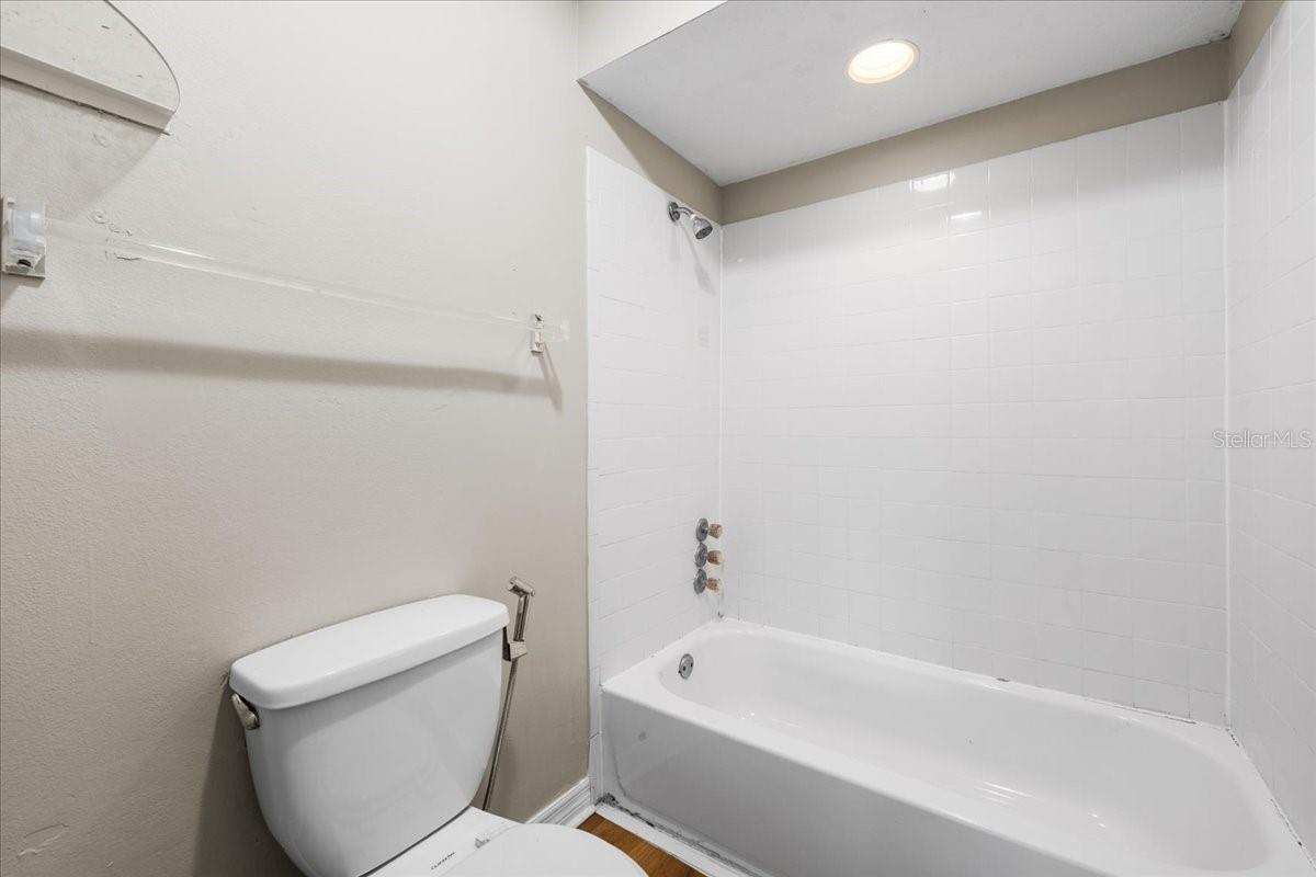 7903 CEDAR DR — photo 20
