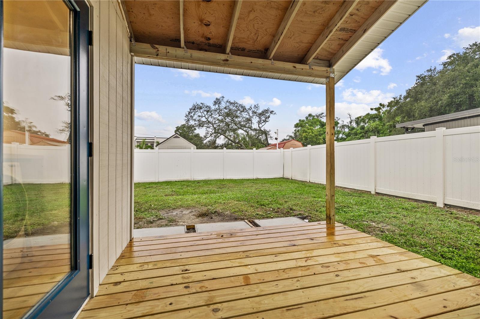 6910 N BREVARD AVE — photo 19
