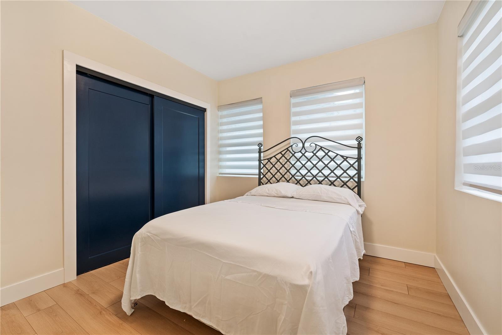 6910 N BREVARD AVE — photo 16
