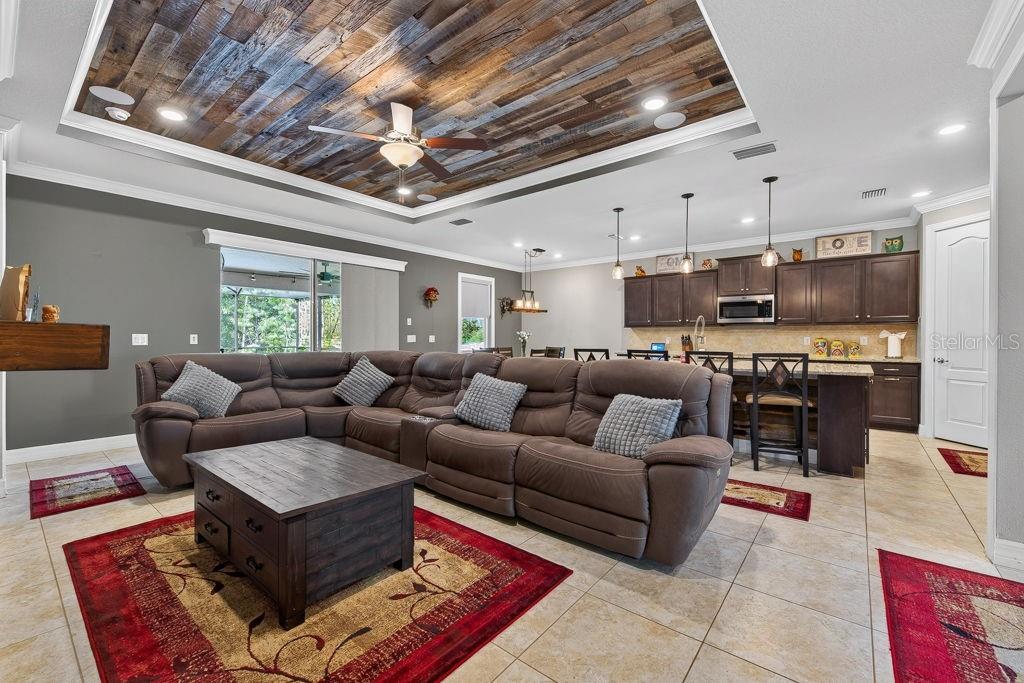 18431 CORTES CREEK BLVD — photo 8