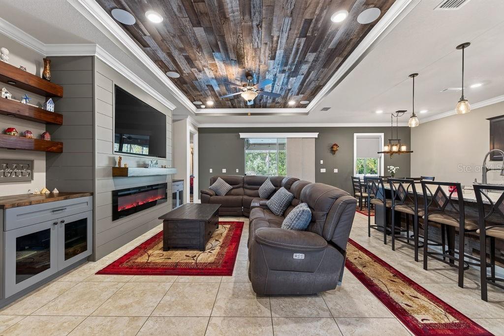 18431 CORTES CREEK BLVD — photo 5