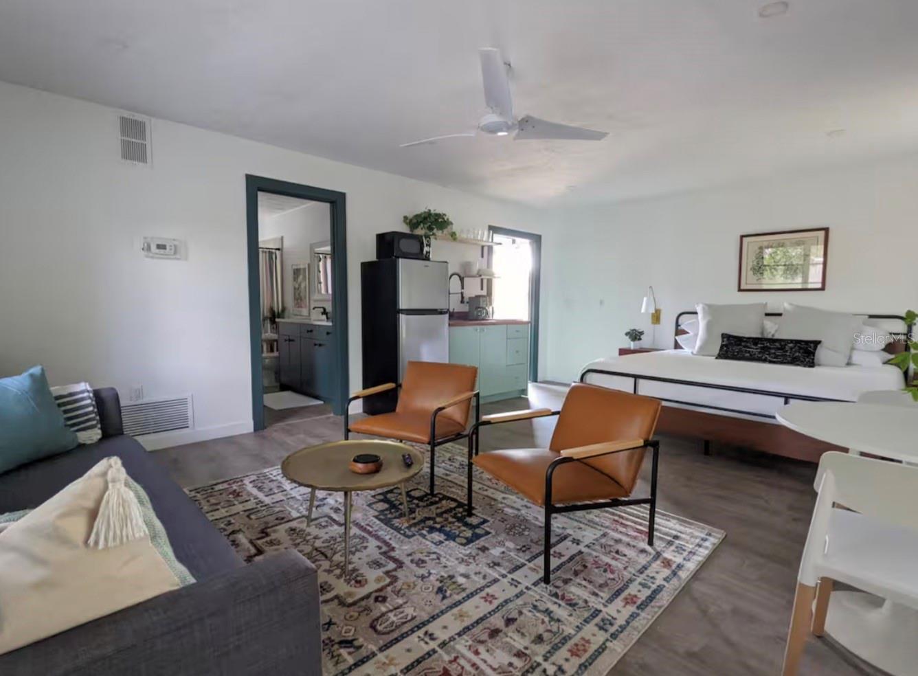 4711 HOLLINGSWORTH AVE — photo 36