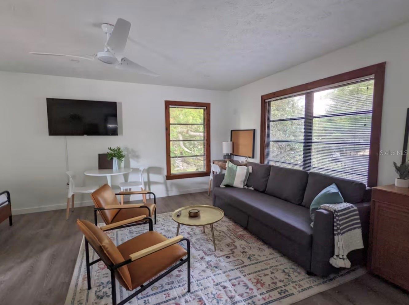 4711 HOLLINGSWORTH AVE — photo 38