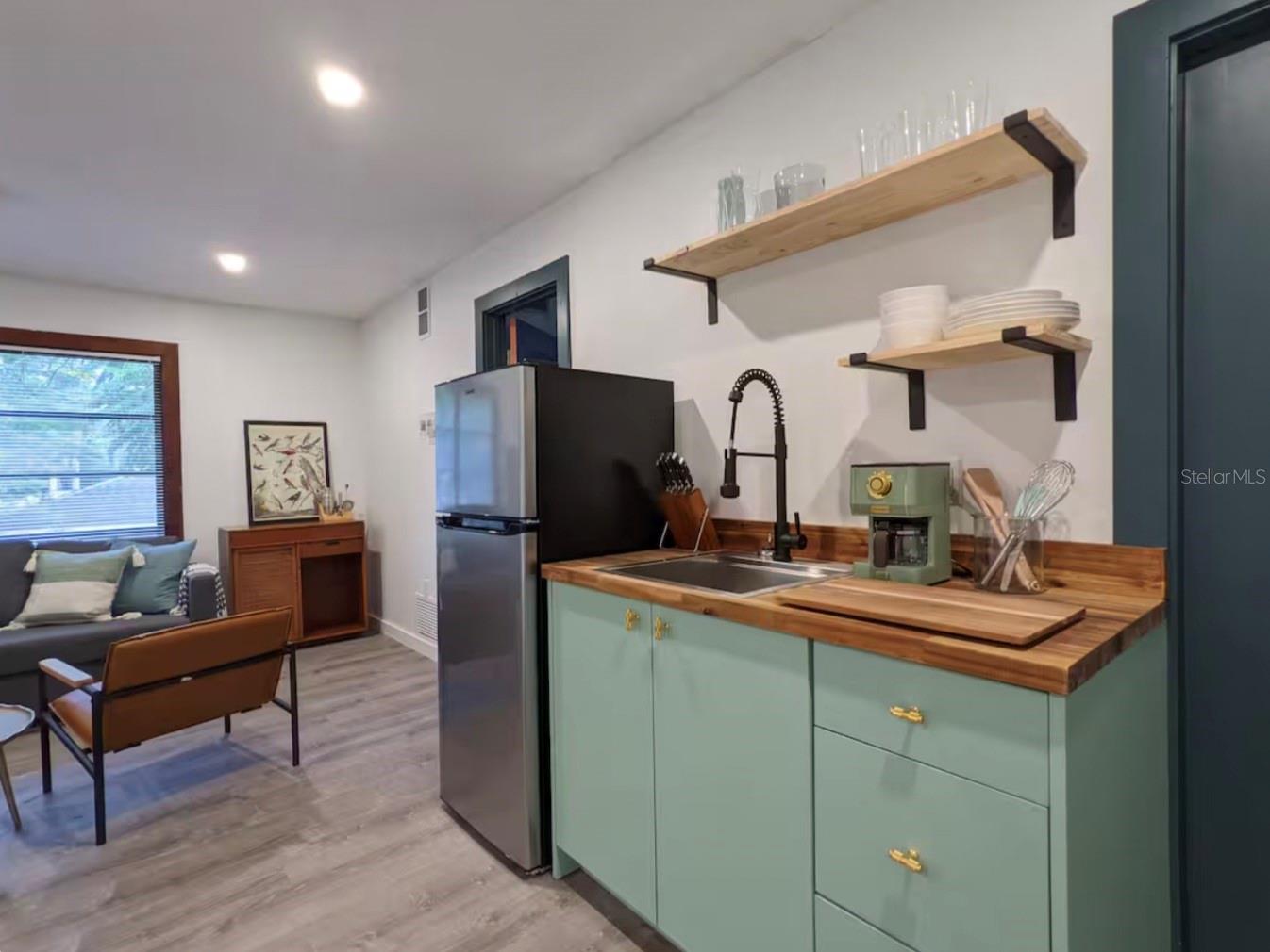 4711 HOLLINGSWORTH AVE — photo 43