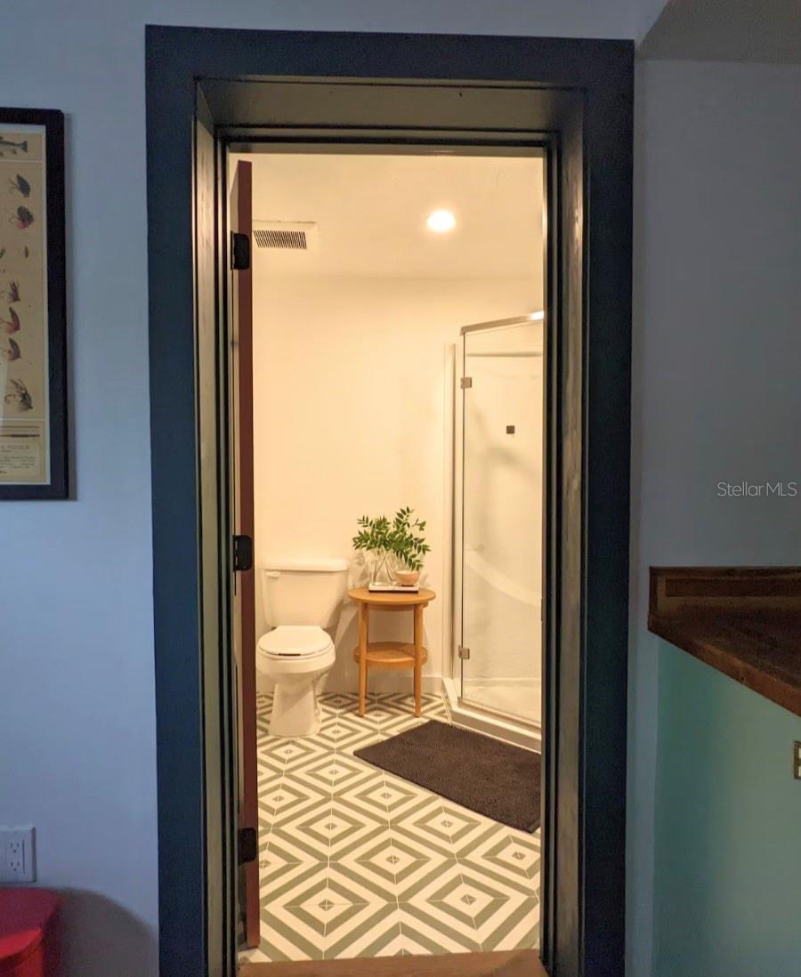 4711 HOLLINGSWORTH AVE — photo 29