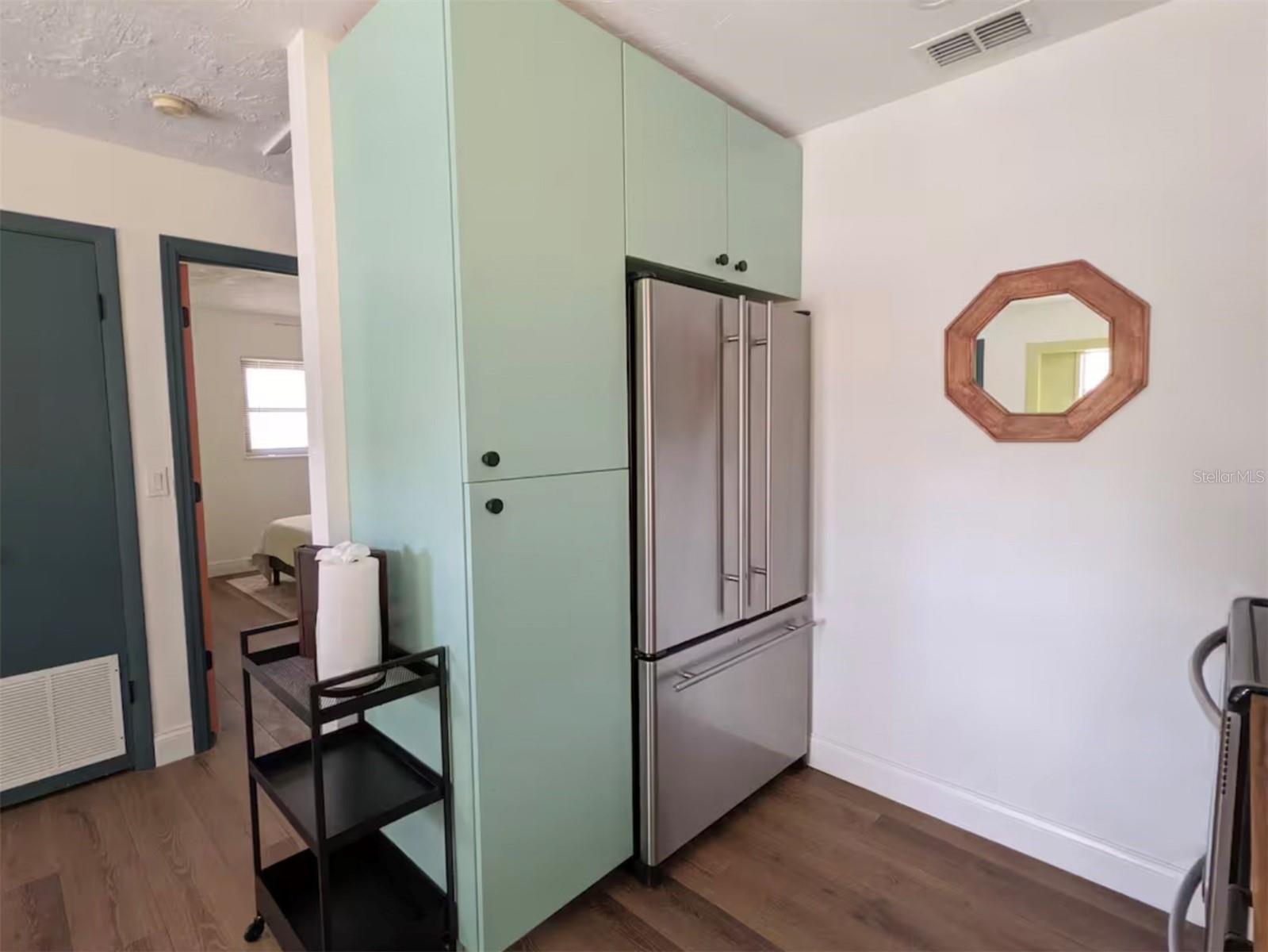 4711 HOLLINGSWORTH AVE — photo 6