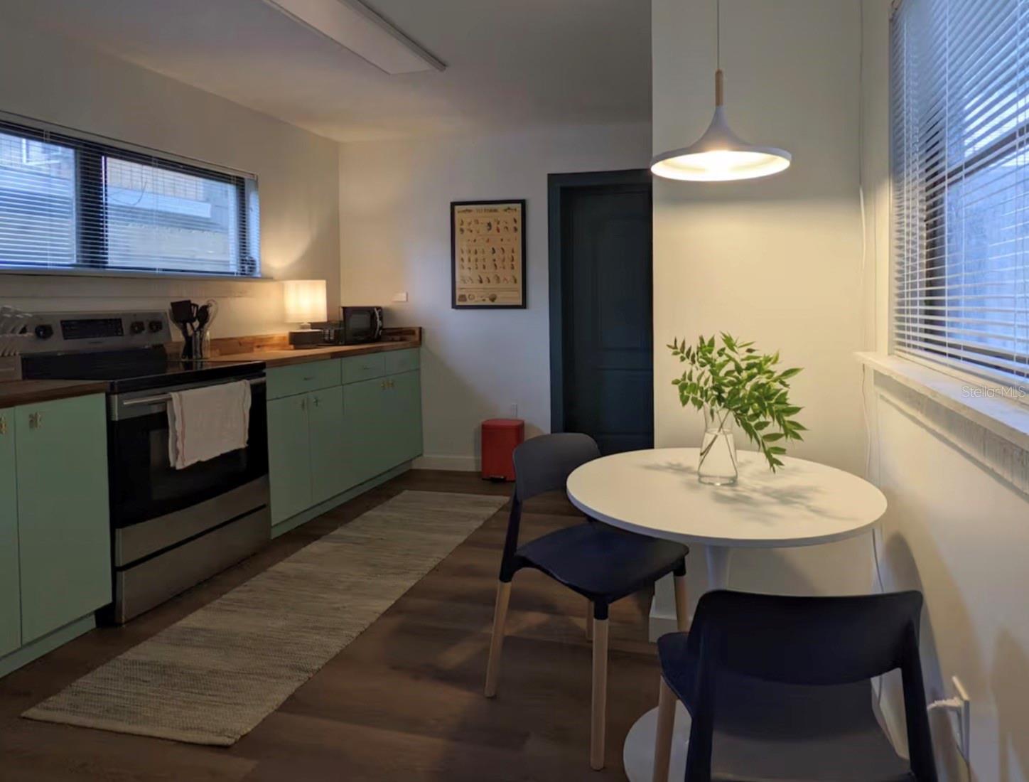 4711 HOLLINGSWORTH AVE — photo 22