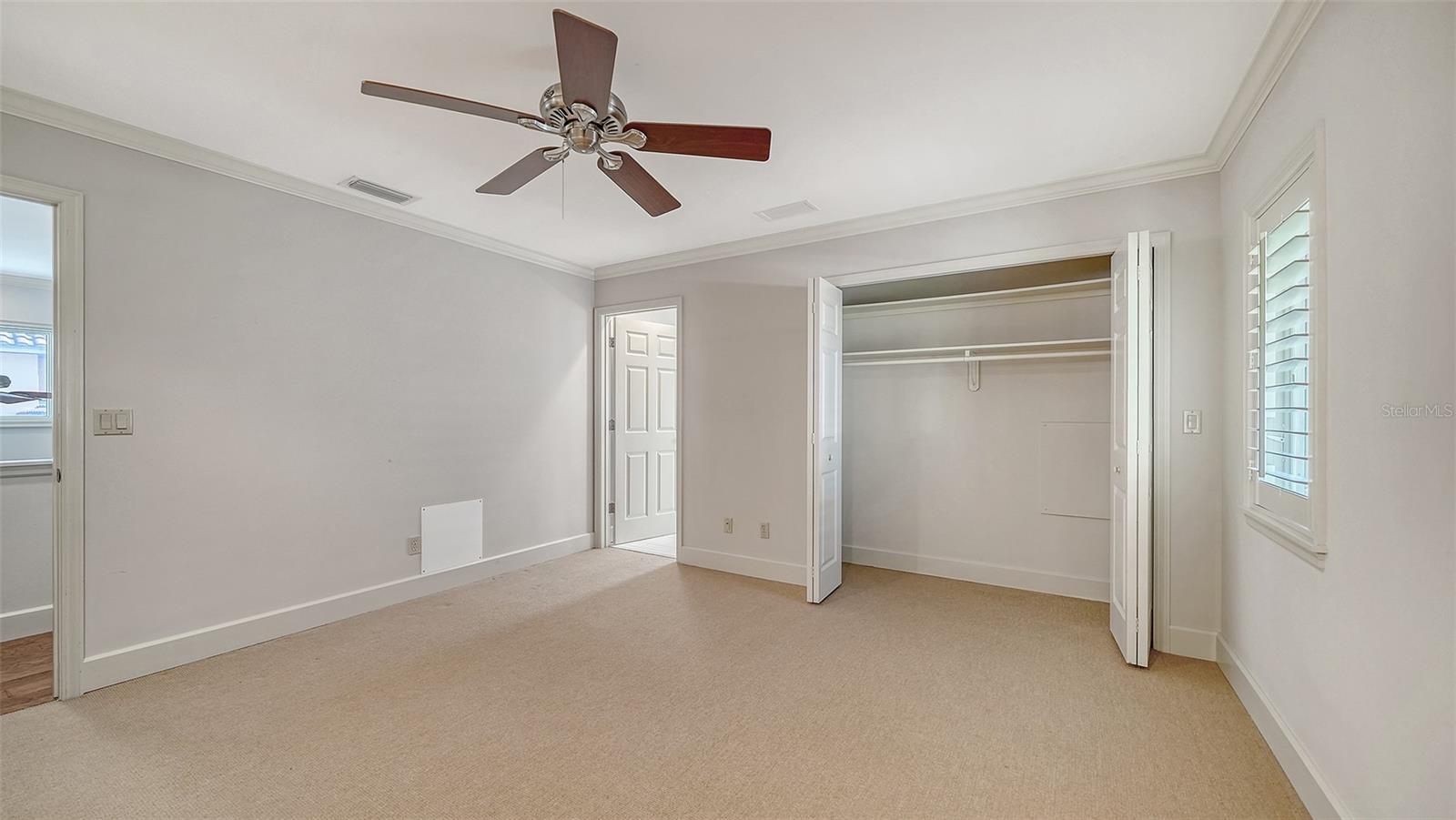 1695 HYDE PARK ST — photo 43