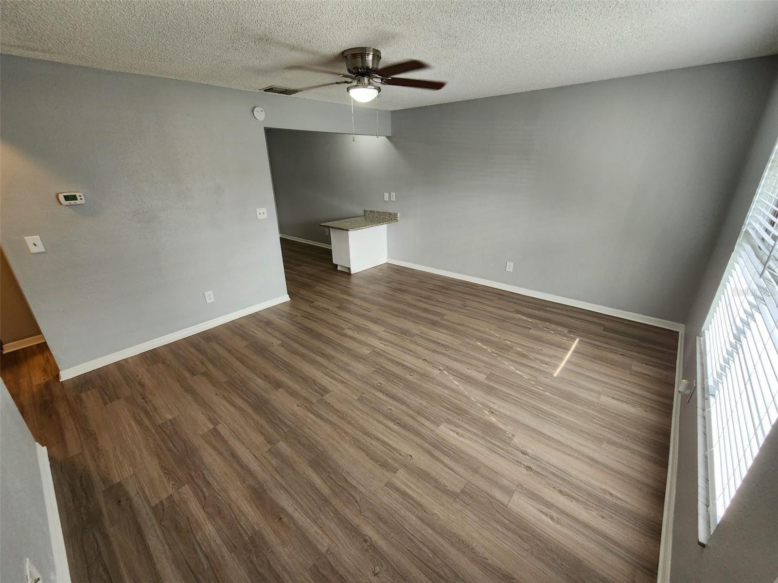 9563 LYNN LN #B — photo 3