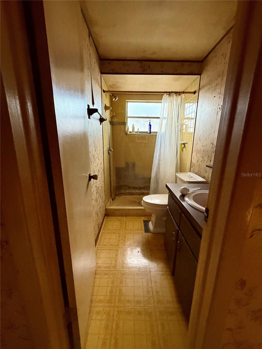 6810 EDEN LN — photo 8