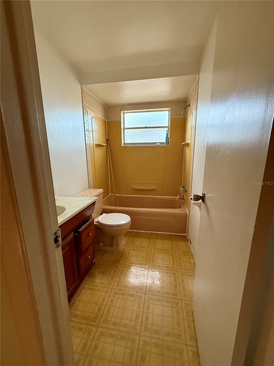 6810 EDEN LN — photo 6