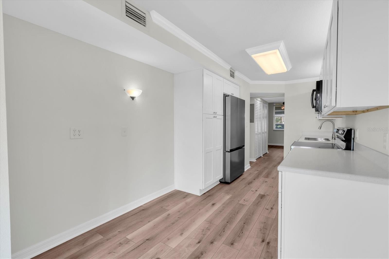 4885 1ST ST NE #106 — photo 28