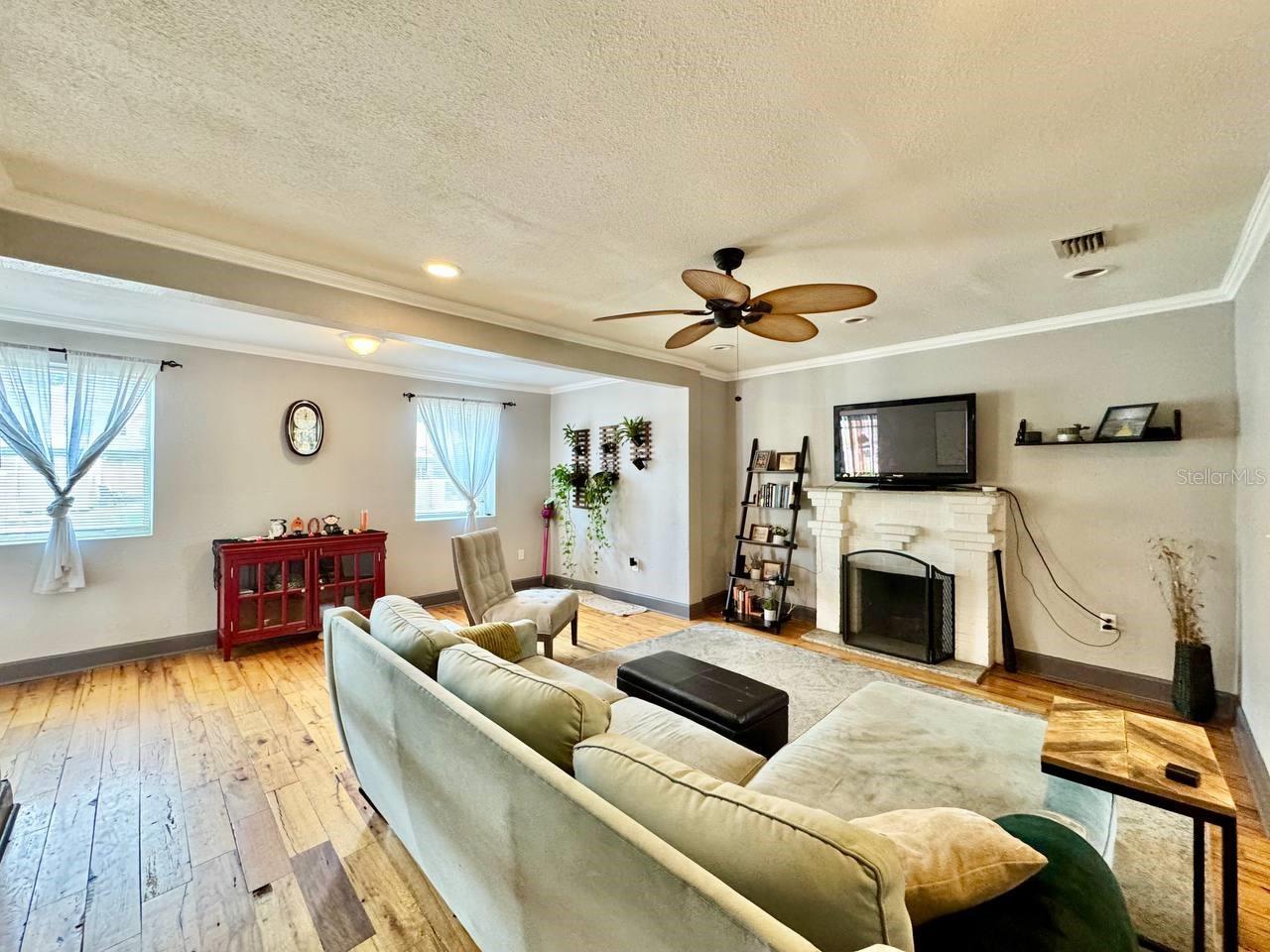 4904 N HIGHLAND AVE — photo 5