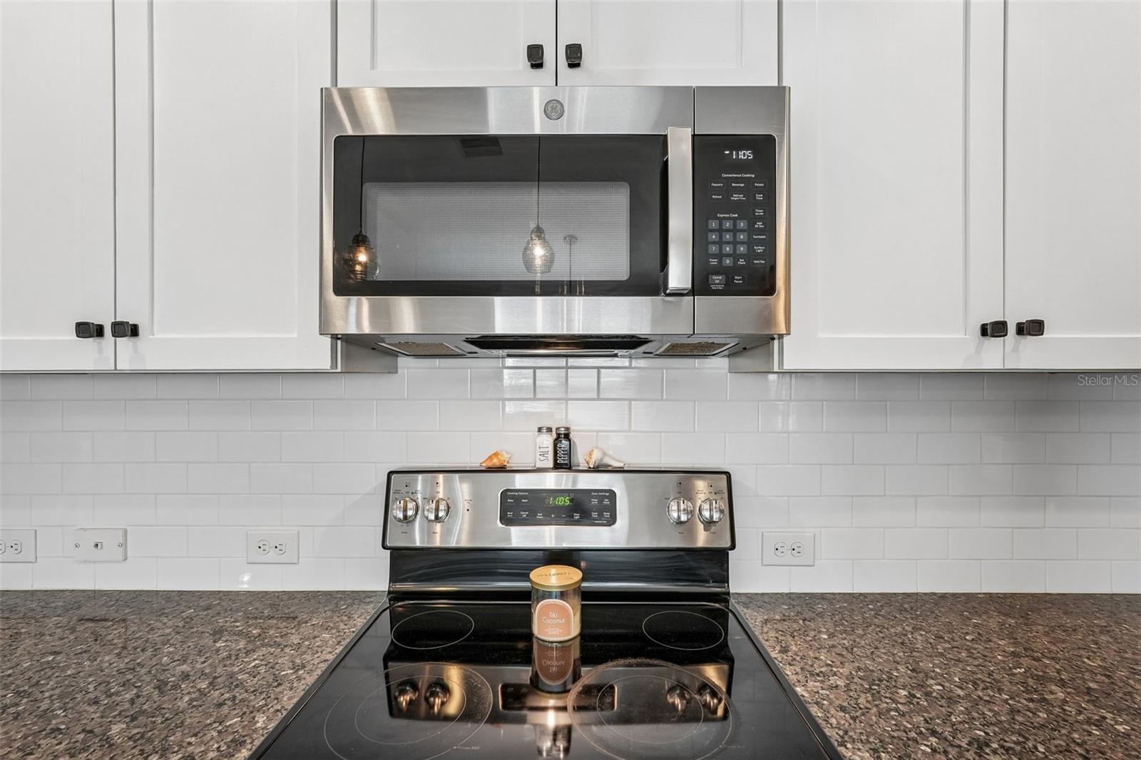 12630 SHIMMERING OAK CIR — photo 10