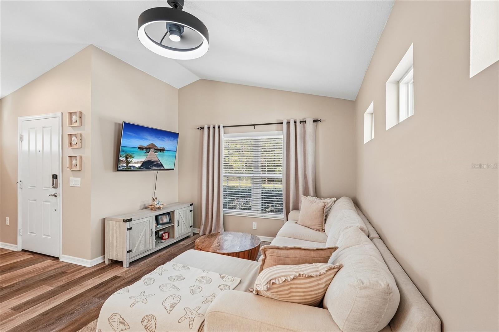 12630 SHIMMERING OAK CIR — photo 5