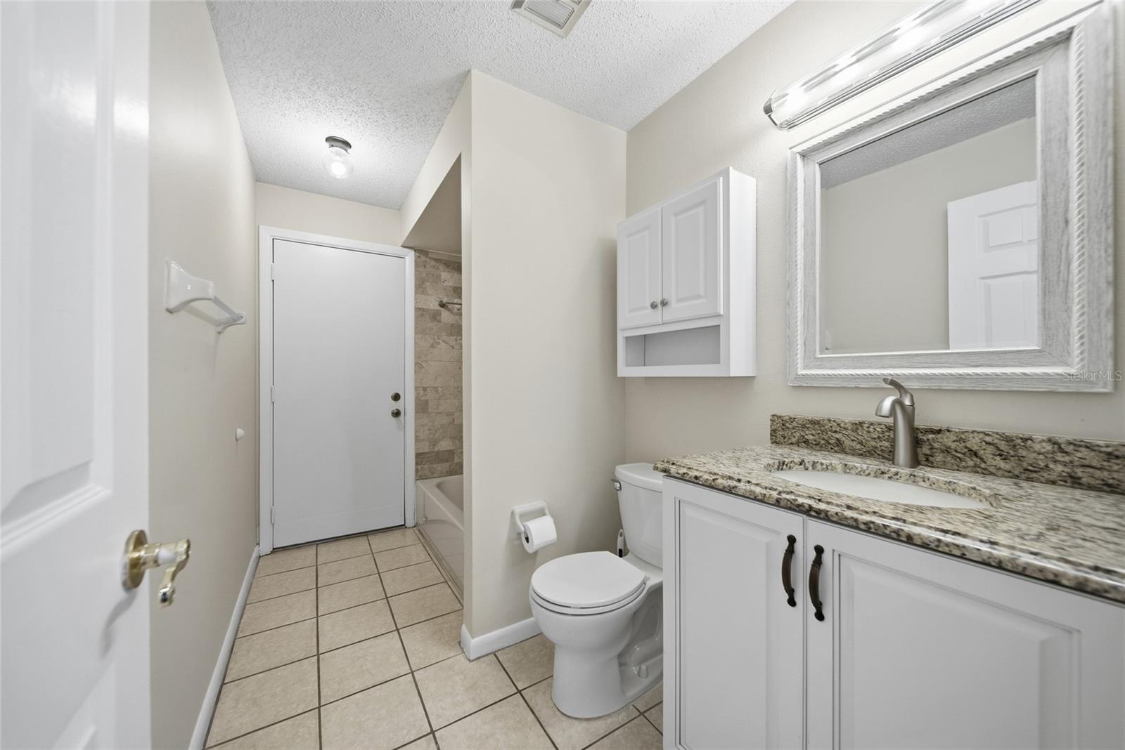 3179 LAKE SAXON DR — photo 27