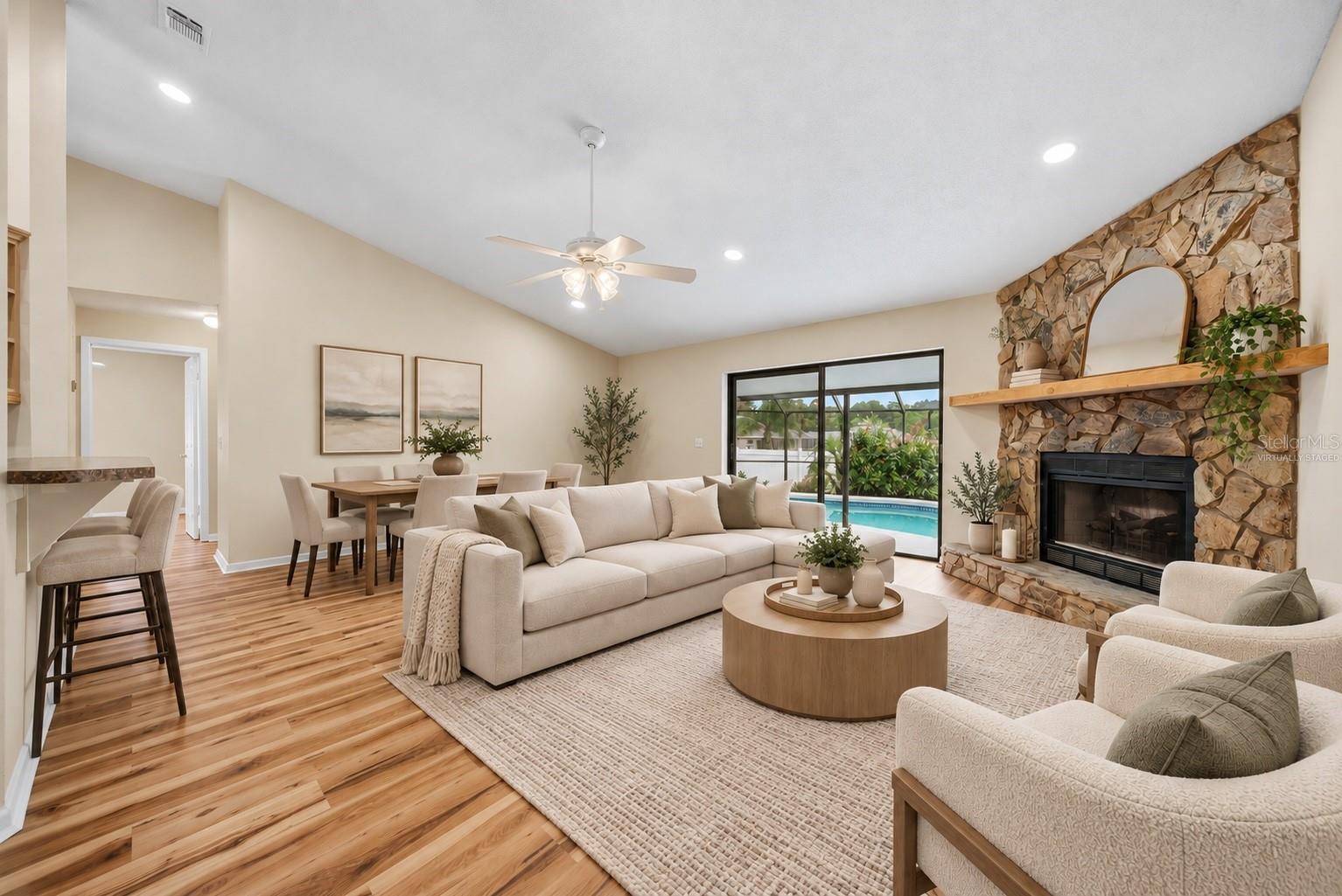 3179 LAKE SAXON DR — photo 8