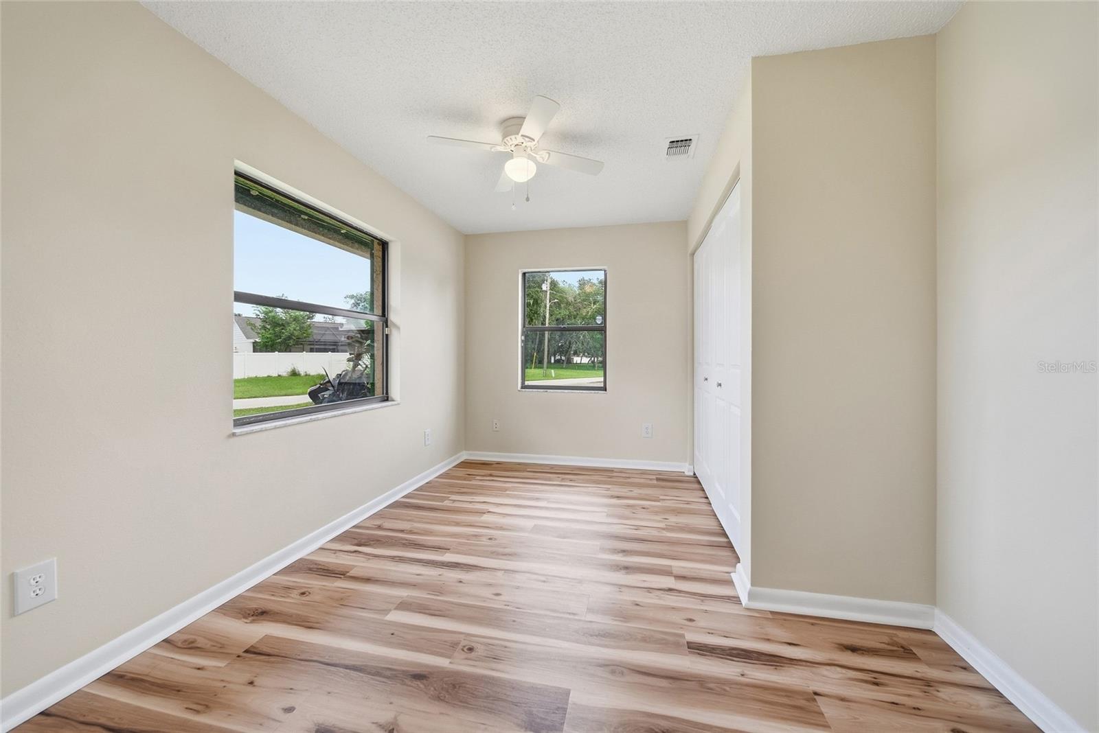 3179 LAKE SAXON DR — photo 31