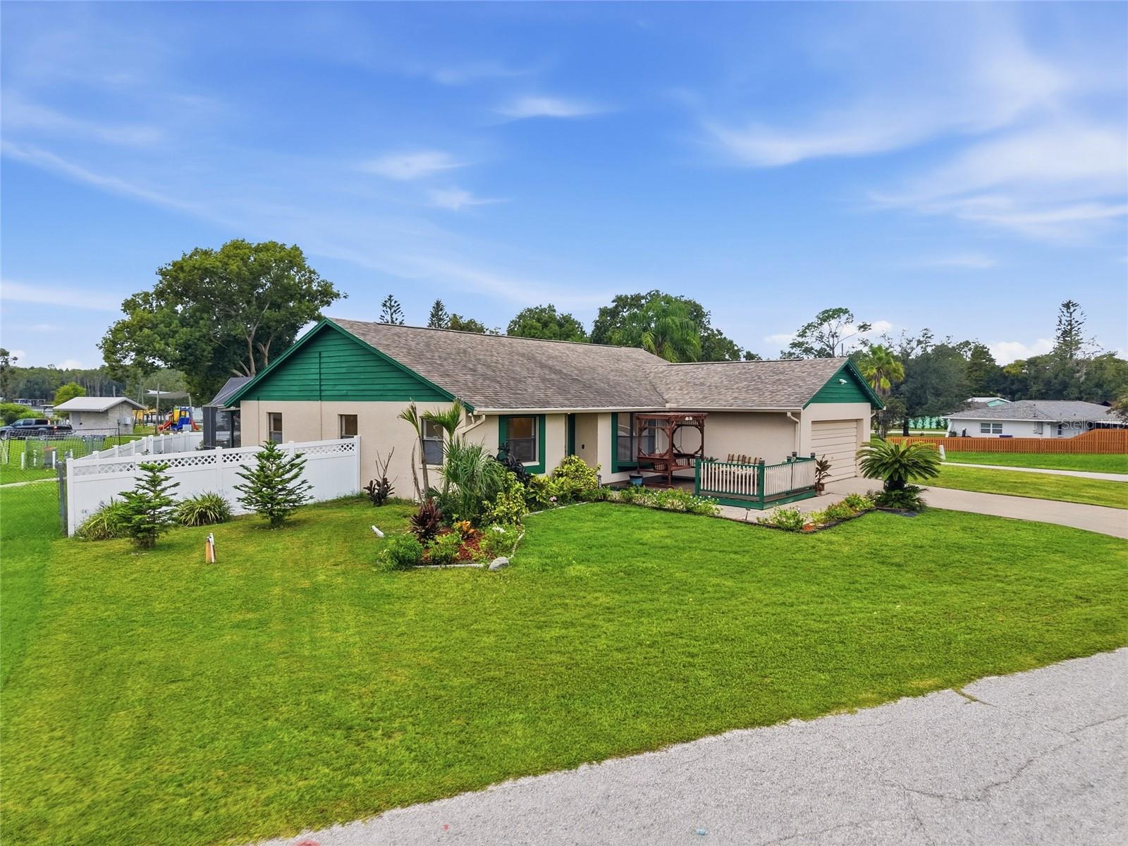 3179 LAKE SAXON DR — photo 4