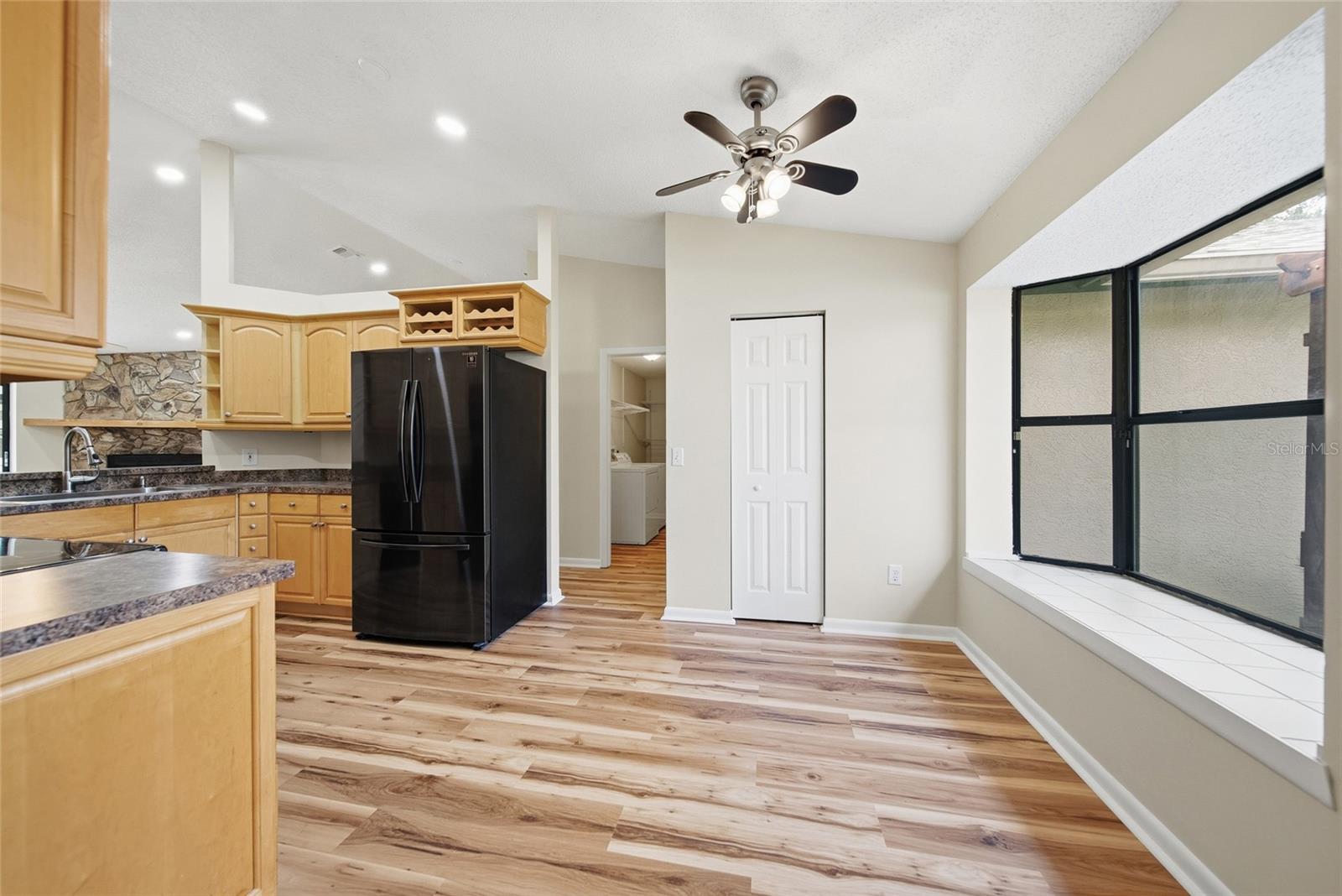 3179 LAKE SAXON DR — photo 14