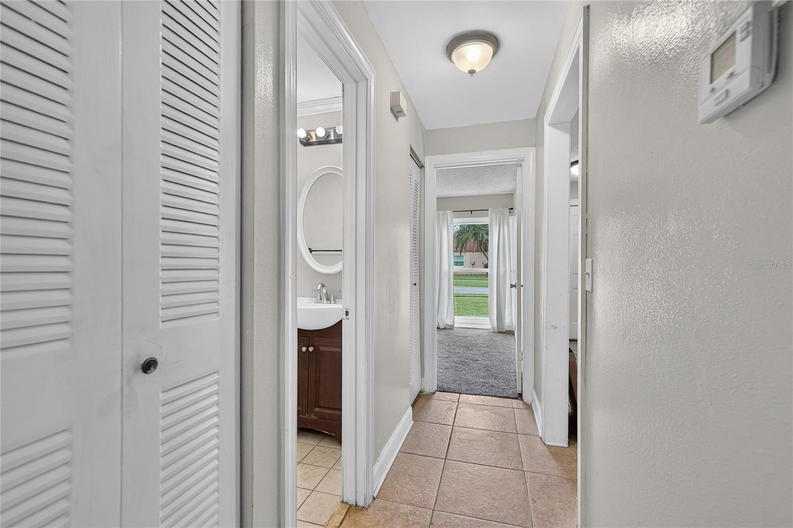 629 STILLVIEW CIR — photo 31