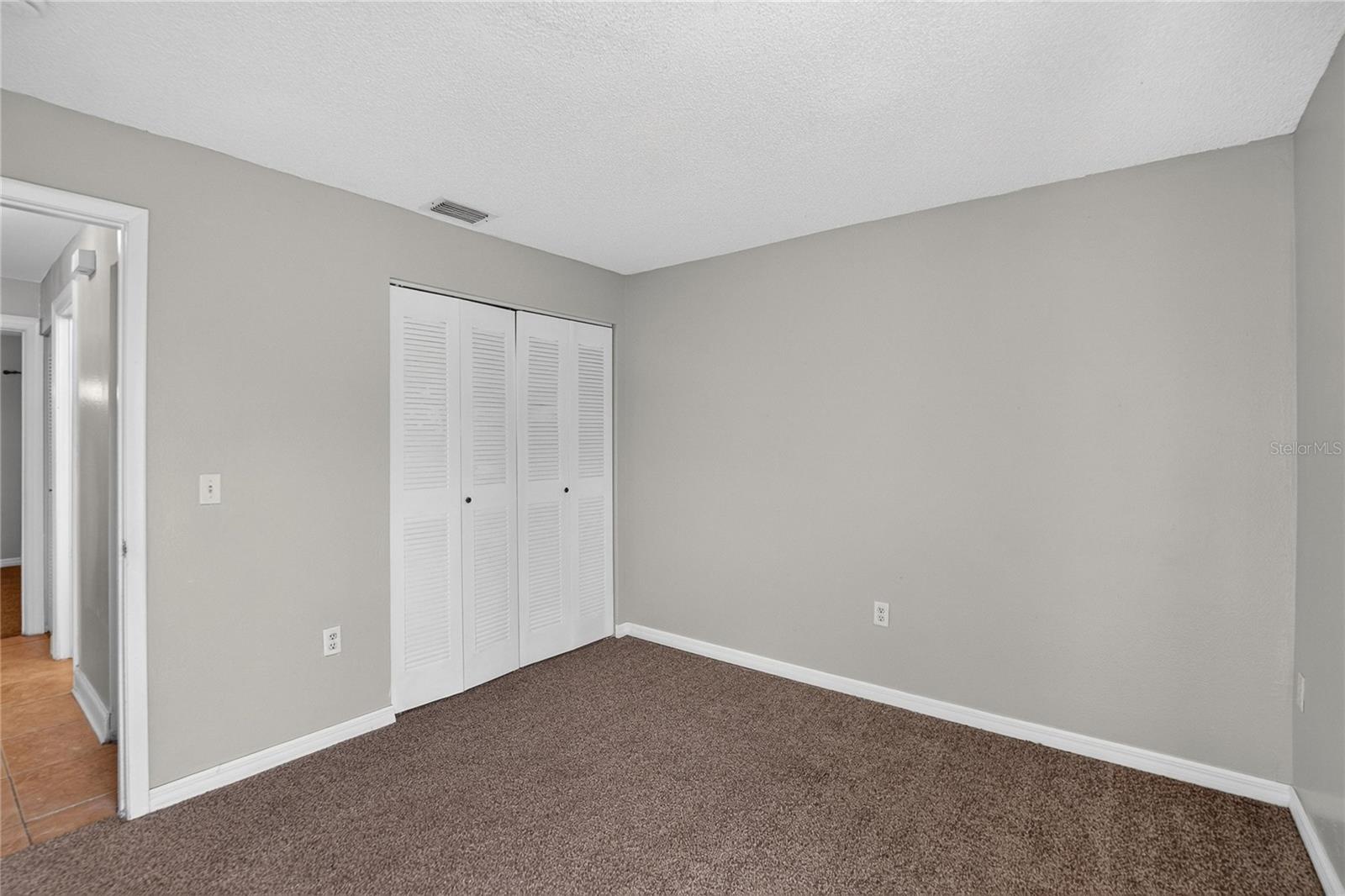 629 STILLVIEW CIR — photo 27