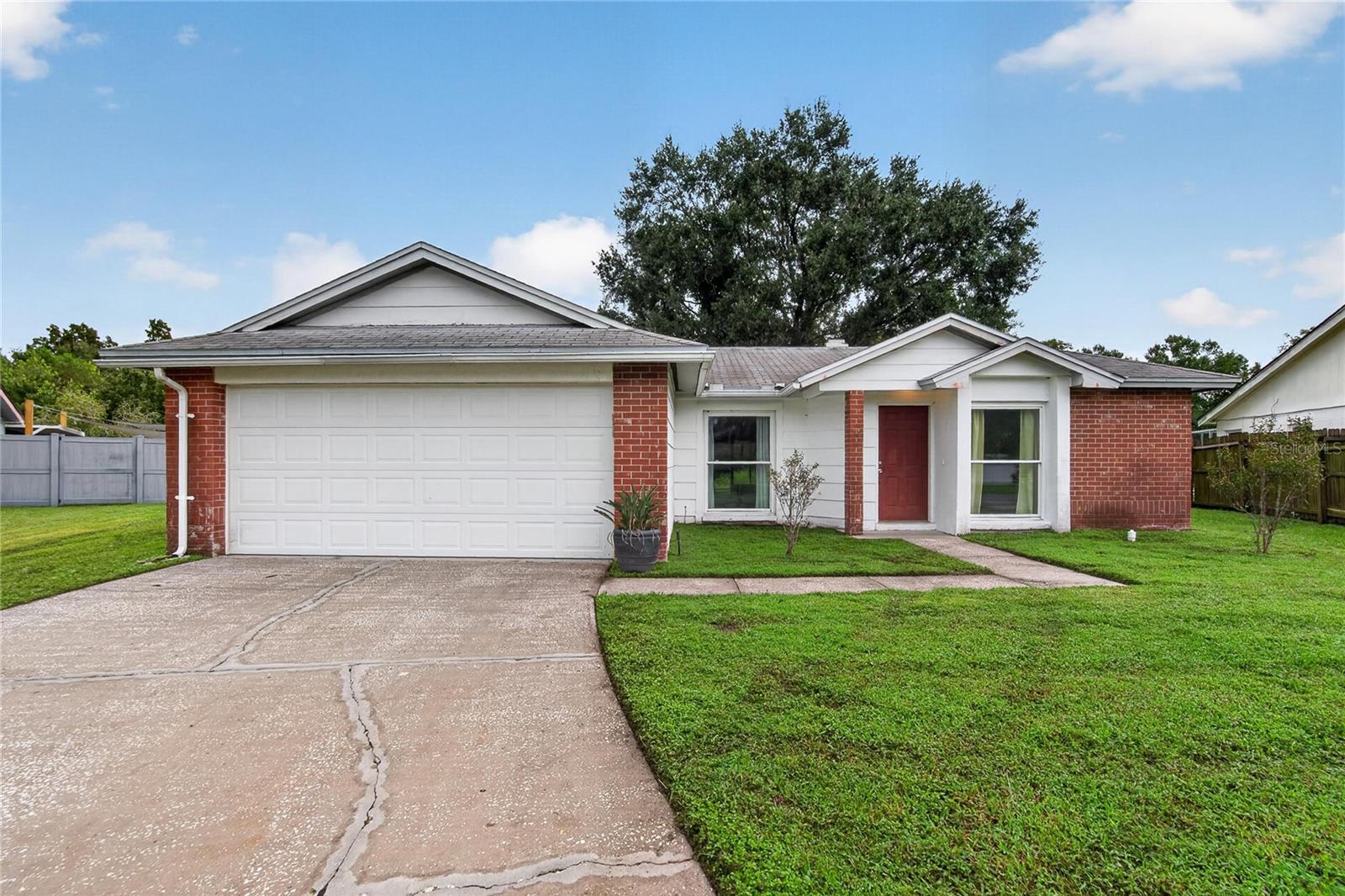 629 STILLVIEW CIR — photo 3