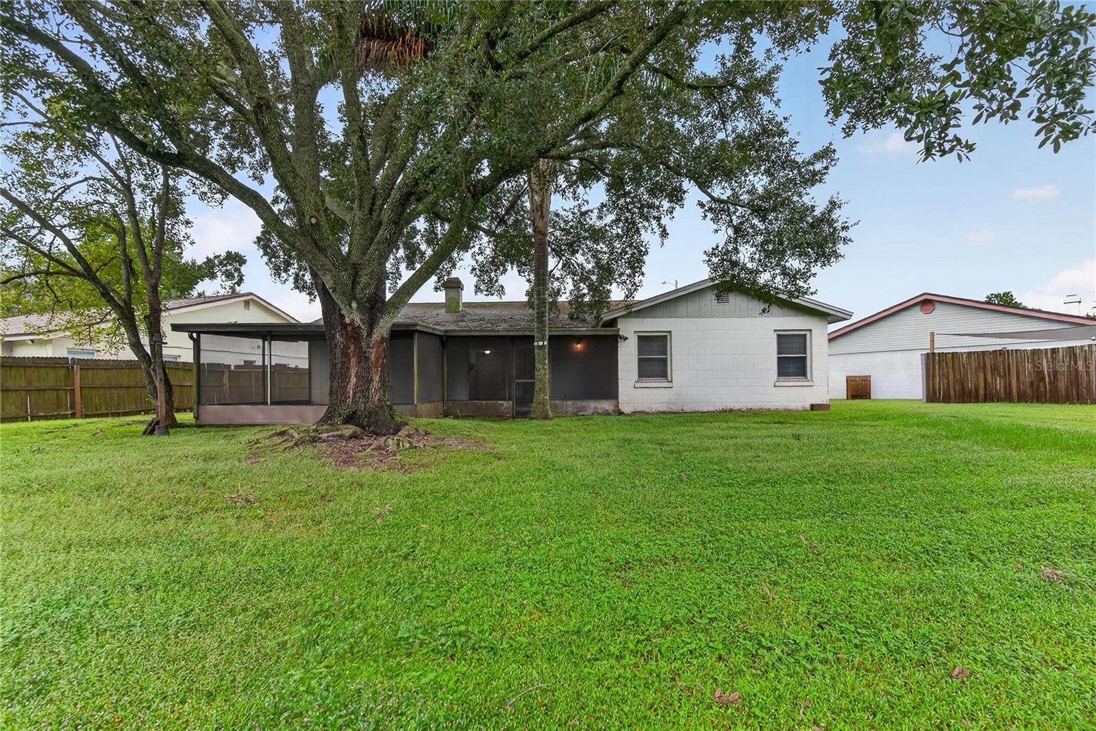 629 STILLVIEW CIR — photo 53