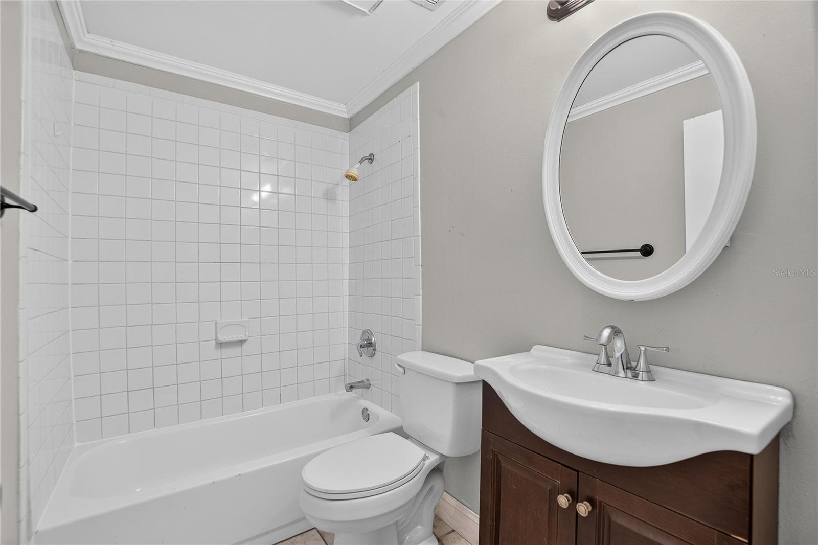 629 STILLVIEW CIR — photo 33