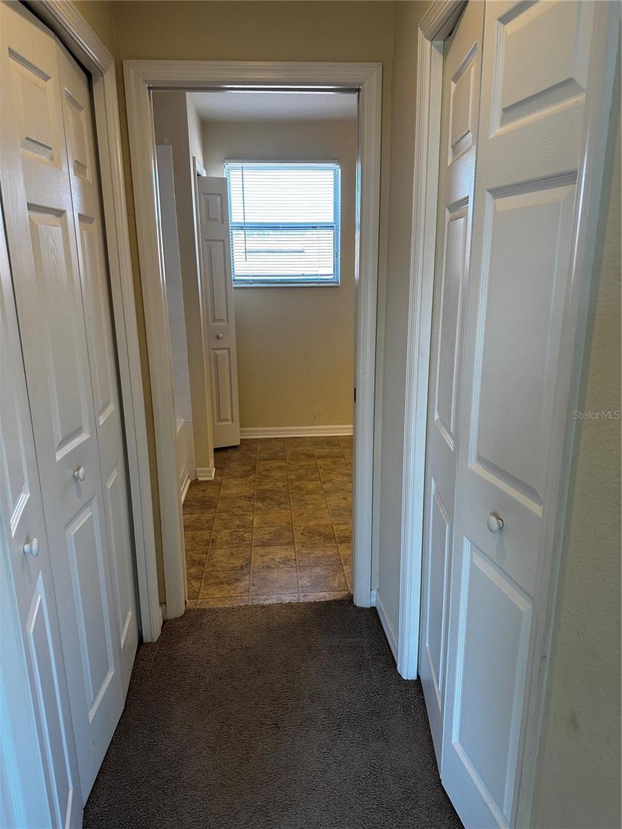Home in RUSKIN — photo 13