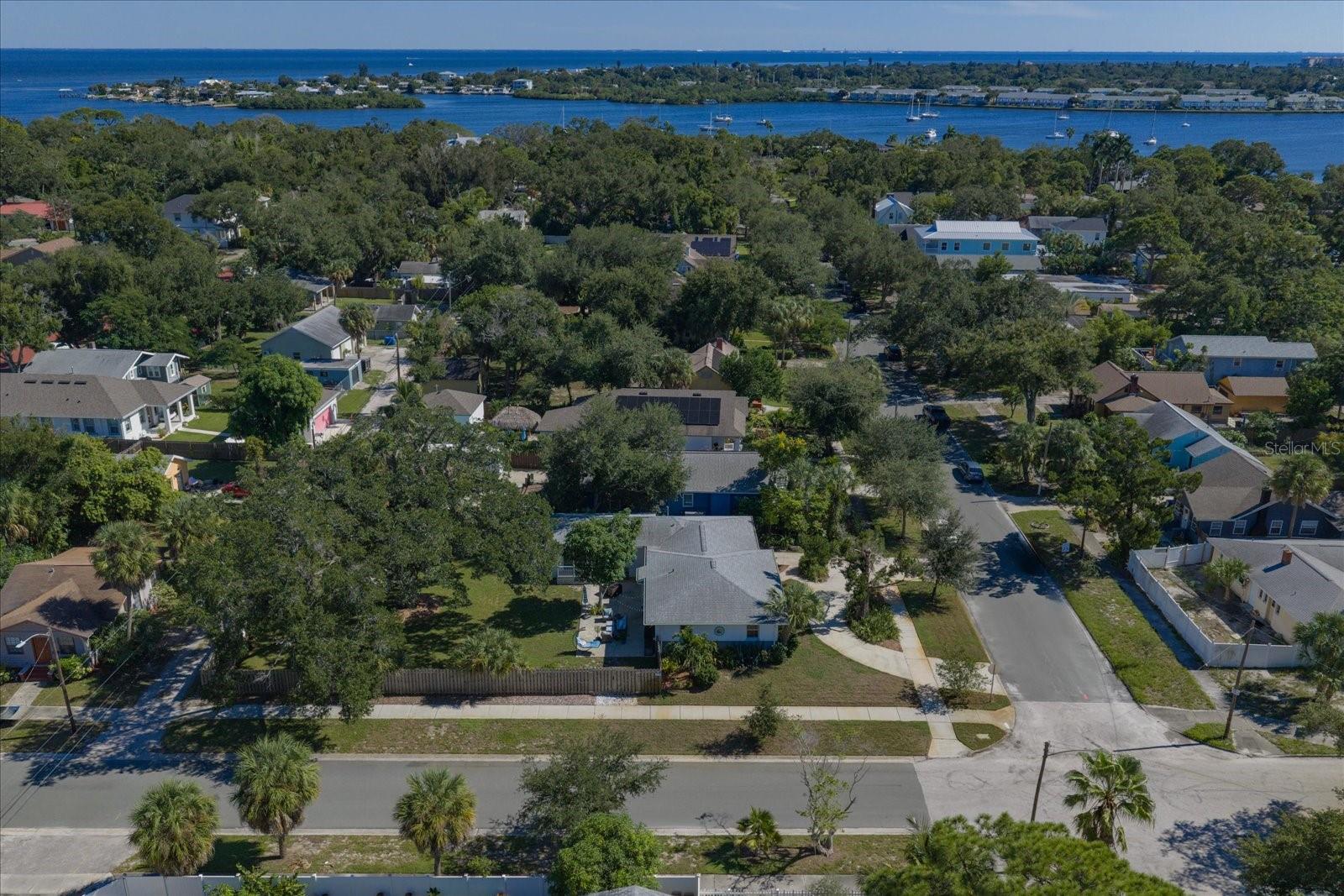 2534 BAYSIDE DR S — photo 41