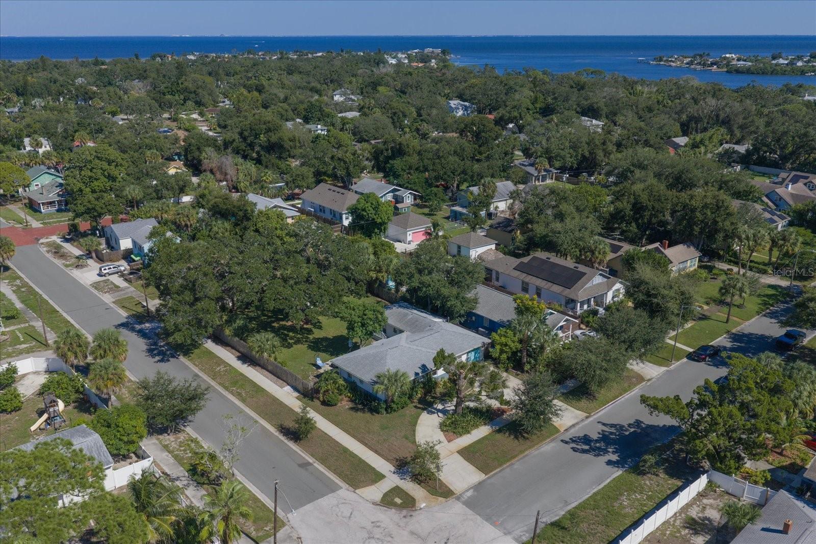 2534 BAYSIDE DR S — photo 40