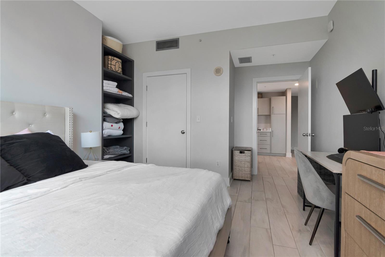 1120 E KENNEDY BLVD #419 — photo 19