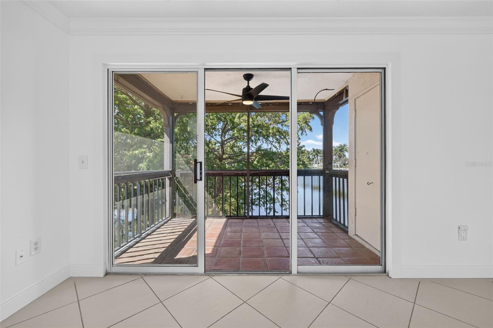 2400 FEATHER SOUND DR #1121 — photo 14