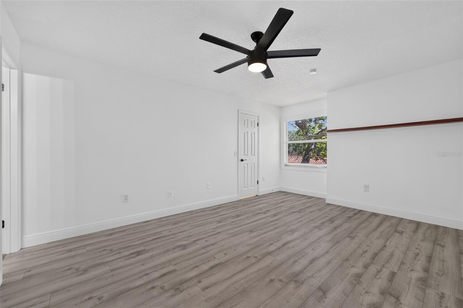 2400 FEATHER SOUND DR #1121 — photo 23