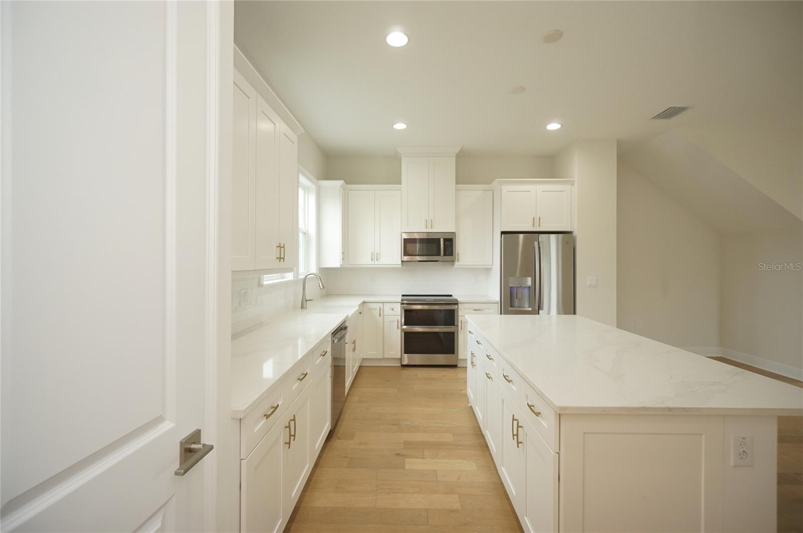 4302 W NORTH B ST #1 — photo 8