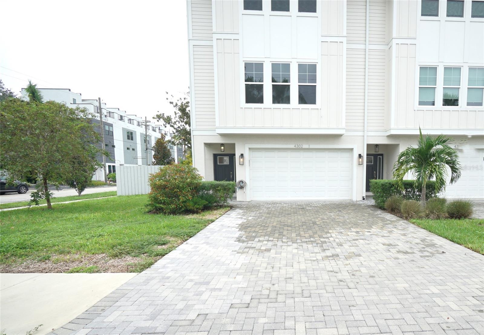 4302 W NORTH B ST #1 — photo 2
