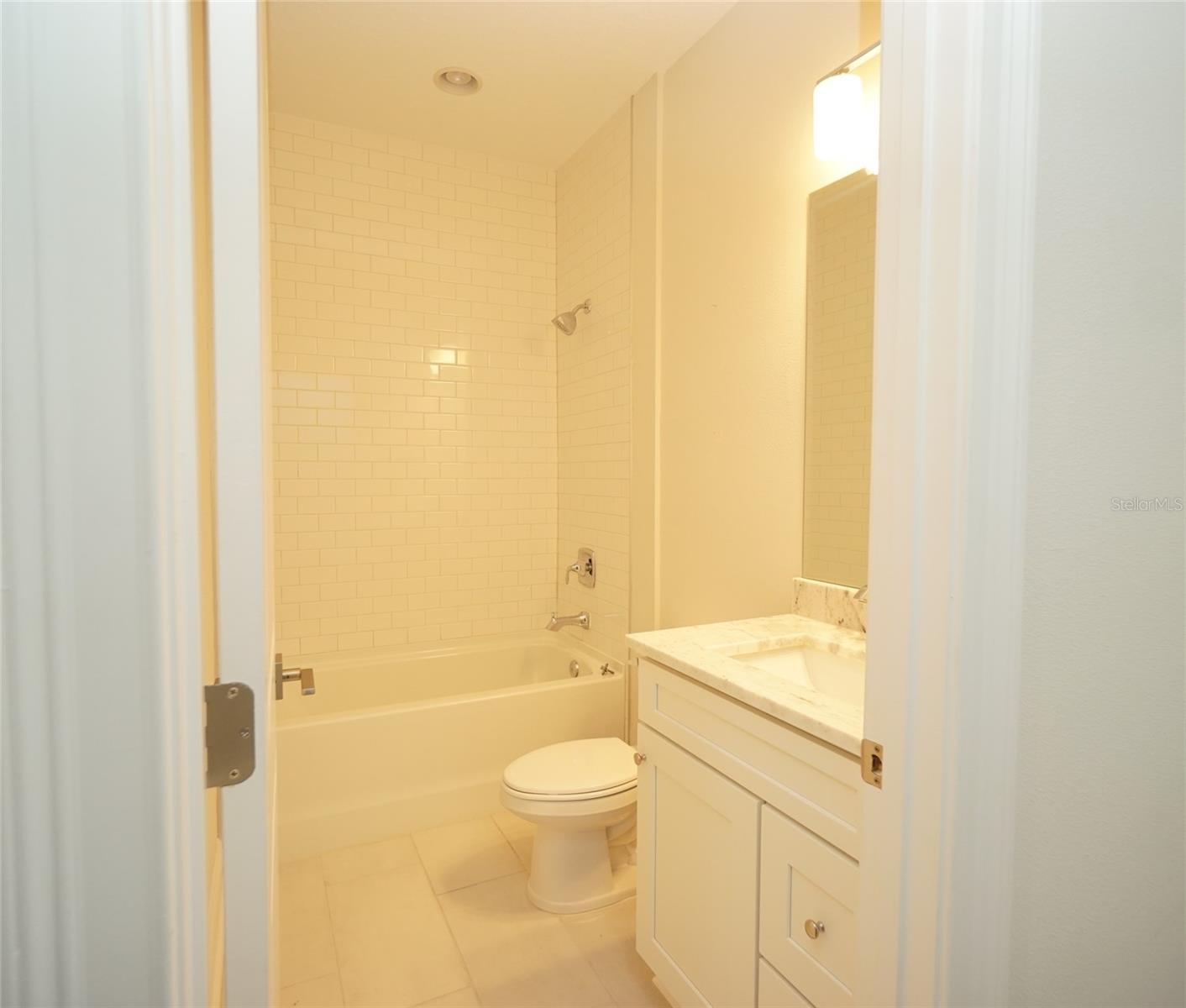4302 W NORTH B ST #1 — photo 24