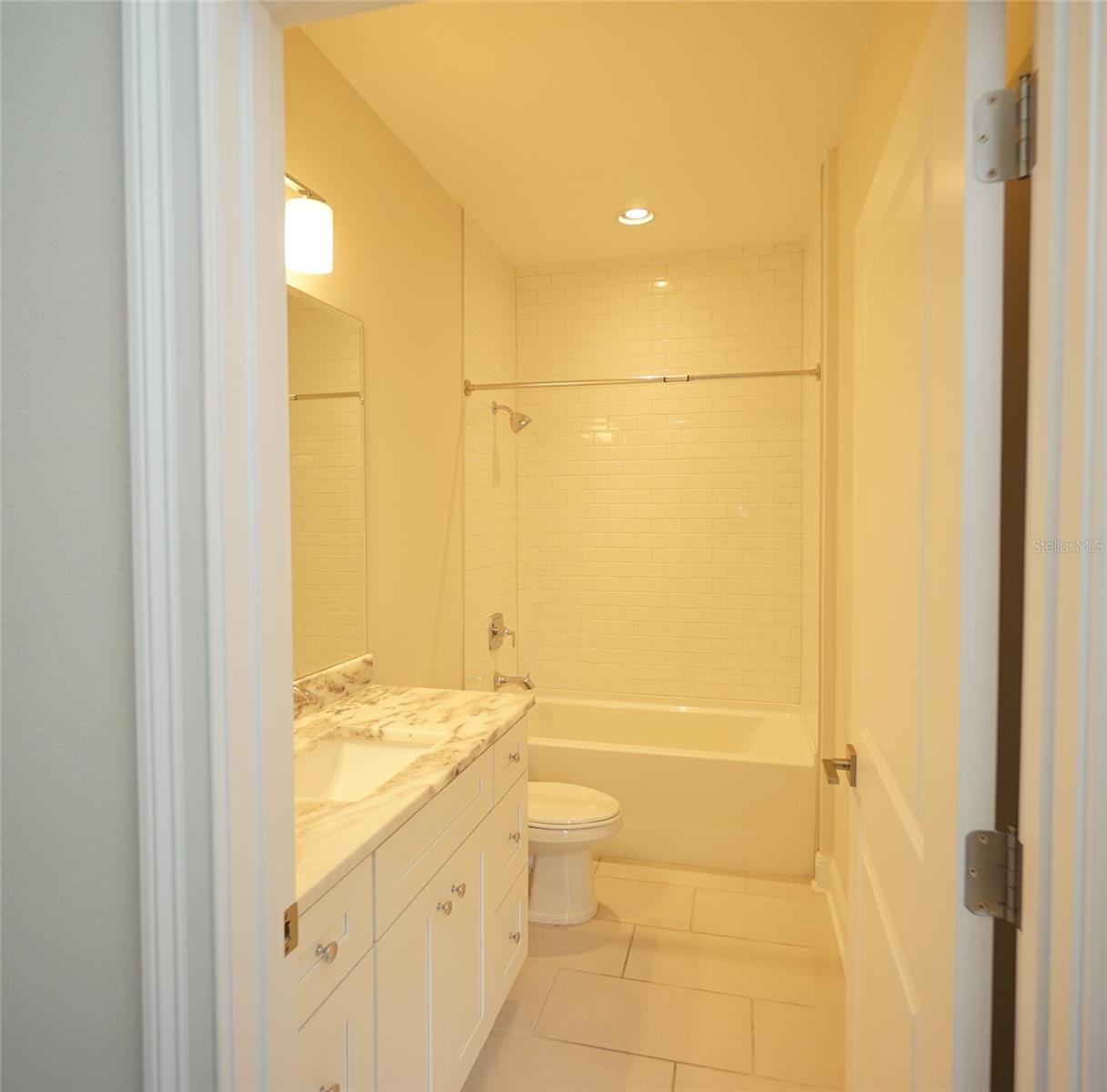 4302 W NORTH B ST #3 — photo 25