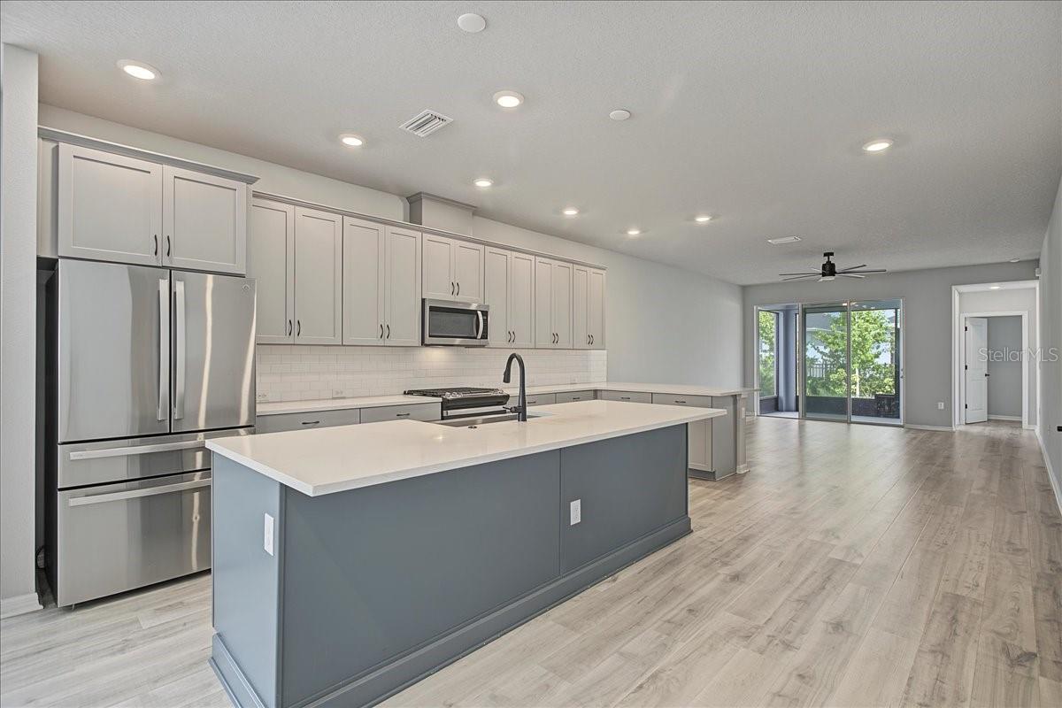 6026 GOLDEN NETTLE DR — photo 4