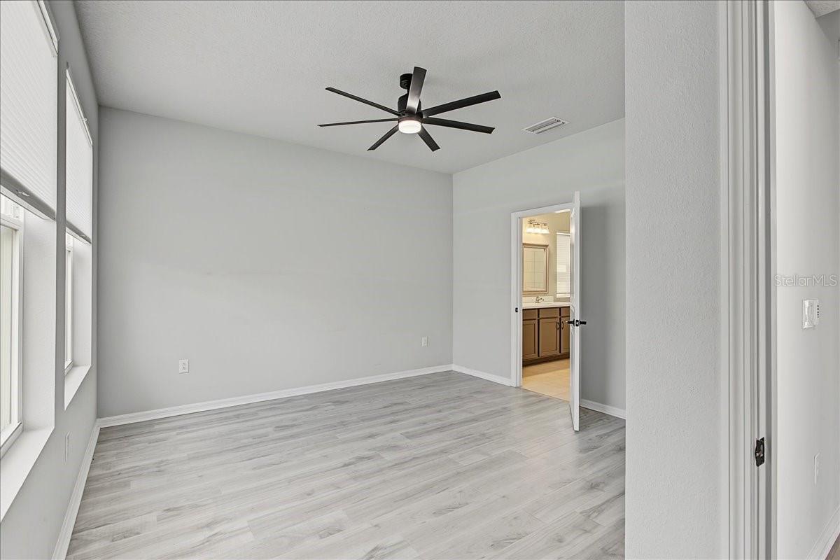 6026 GOLDEN NETTLE DR — photo 32